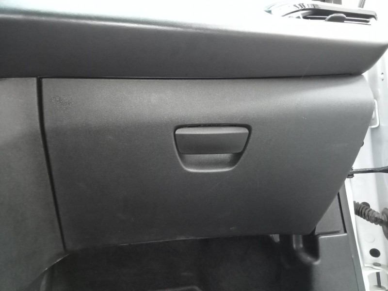 Recambio de guantera para peugeot 208 active referencia OEM IAM   