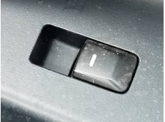 MANDO ELEVALUNAS DELANTERO DERECHO 