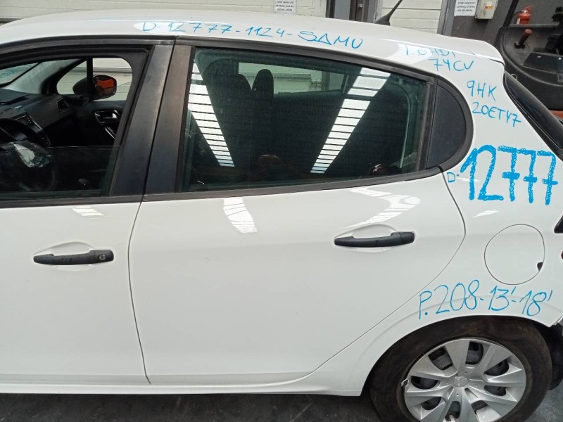Recambio de puerta trasera izquierda para peugeot 208 active referencia OEM IAM   