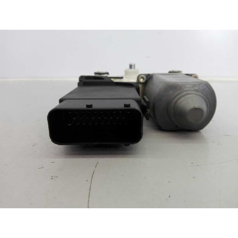 Recambio de motor elevalunas delantero izquierdo para volkswagen golf iv berlina (1j1) básico referencia OEM IAM AGT1J4837729AA 