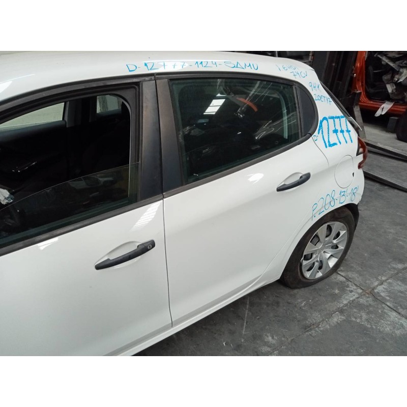 Recambio de puerta trasera izquierda para peugeot 208 active referencia OEM IAM   