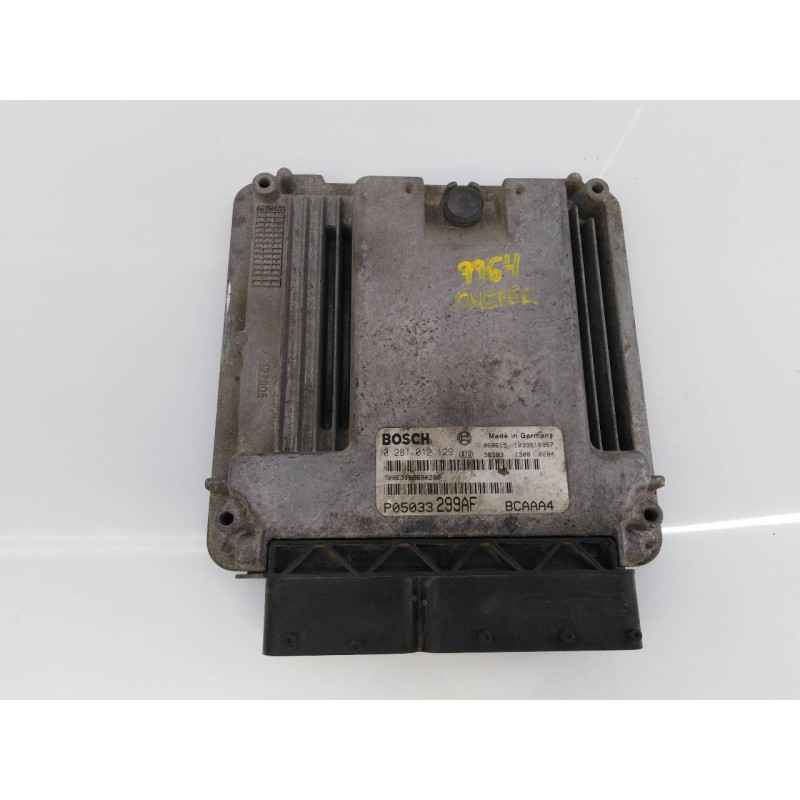 Recambio de centralita motor uce para dodge caliber se referencia OEM IAM P05033299AF 0281012129 E3-B6-4-2