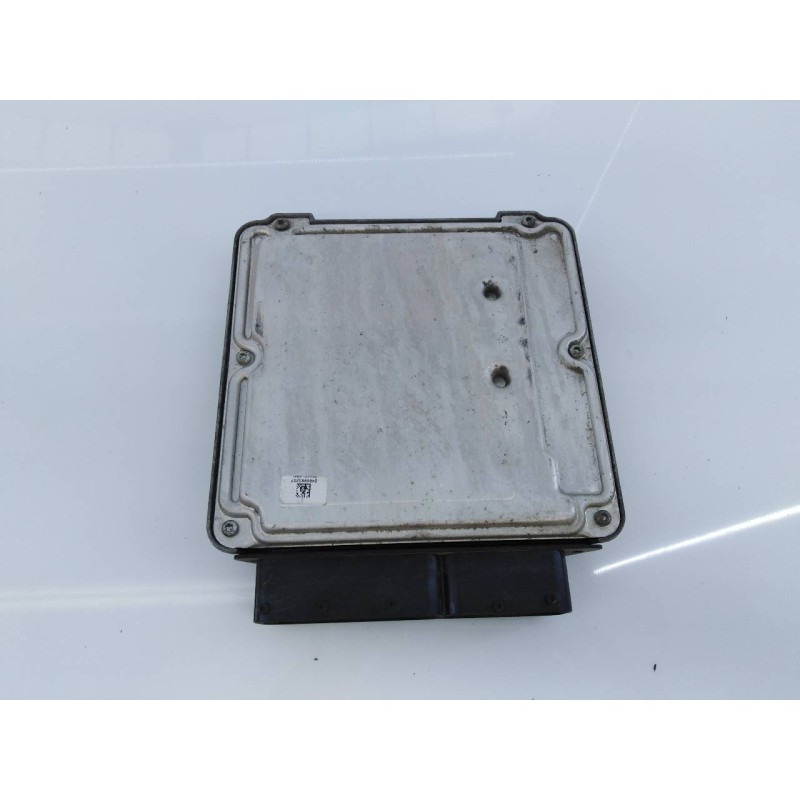 Recambio de centralita motor uce para dodge caliber se referencia OEM IAM P05033299AF 0281012129 E3-B6-4-2