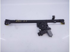 ELEVALUNAS DELANTERO IZQUIERDO 3R2142K 5YY0573 E2-B2-45-1