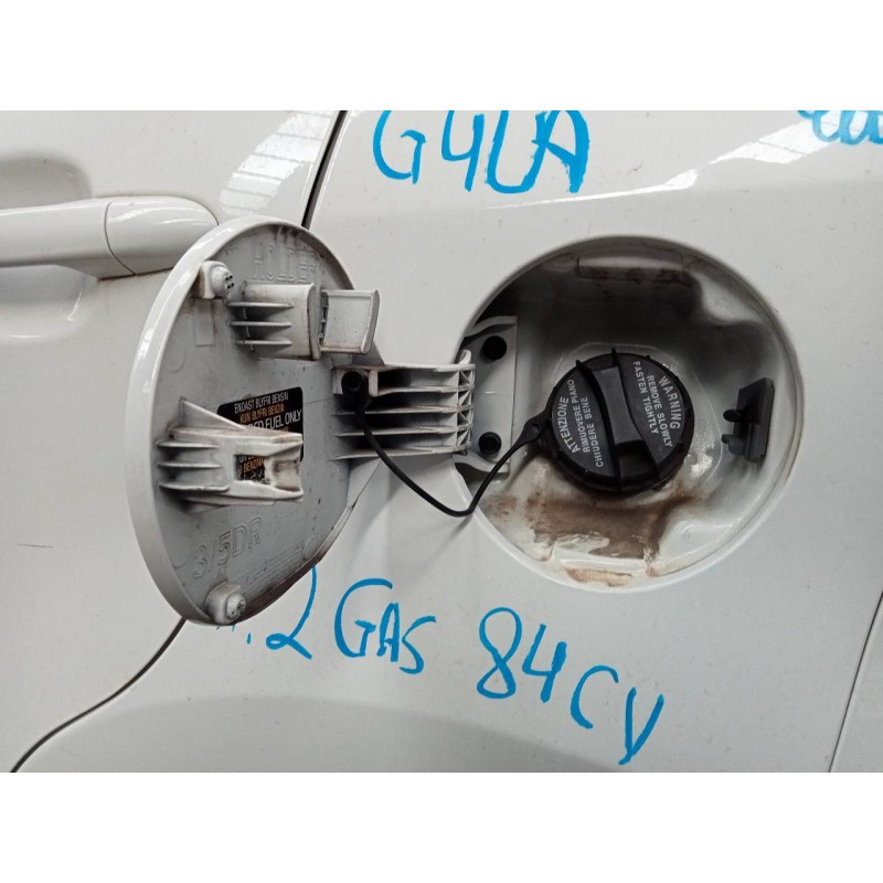 Recambio de tapa exterior combustible para kia rio concept referencia OEM IAM   