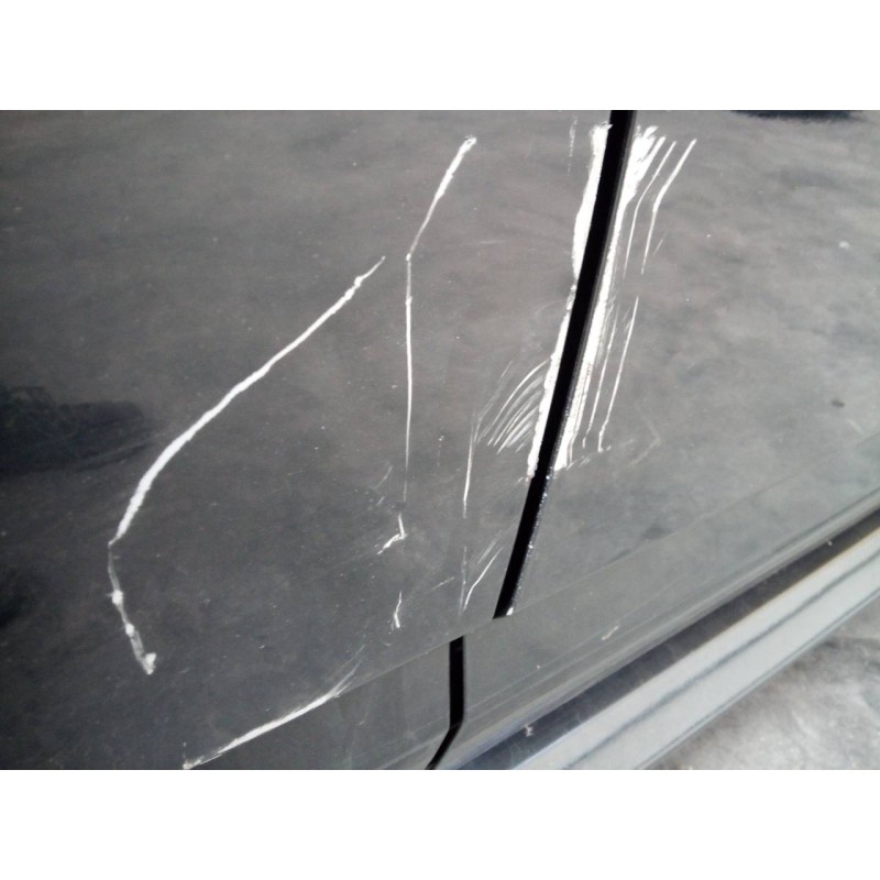 Recambio de puerta trasera derecha para jeep compass limited referencia OEM IAM   