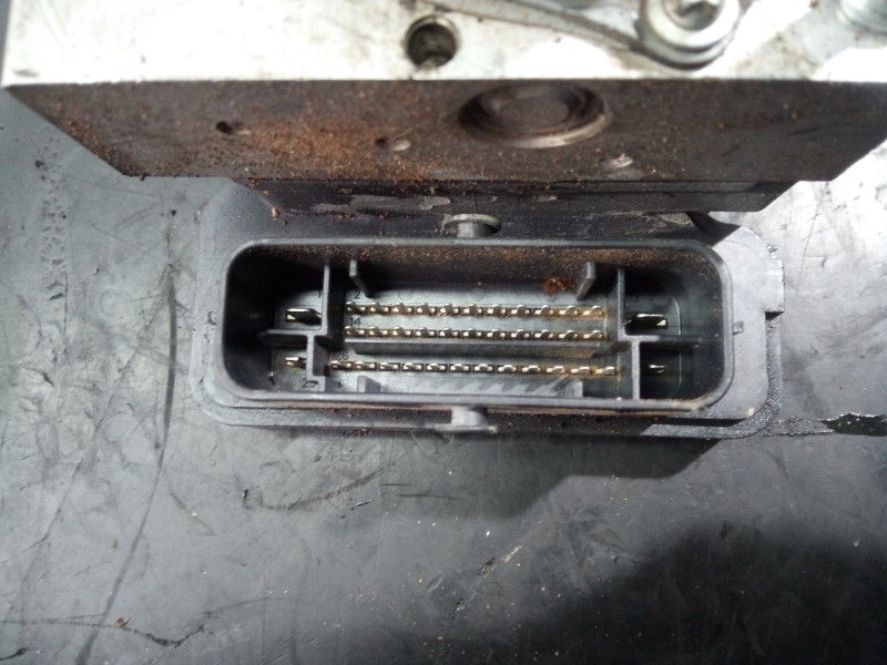 Recambio de abs para citroën berlingo feel m referencia OEM IAM 9808055980  P3-B8-24-2