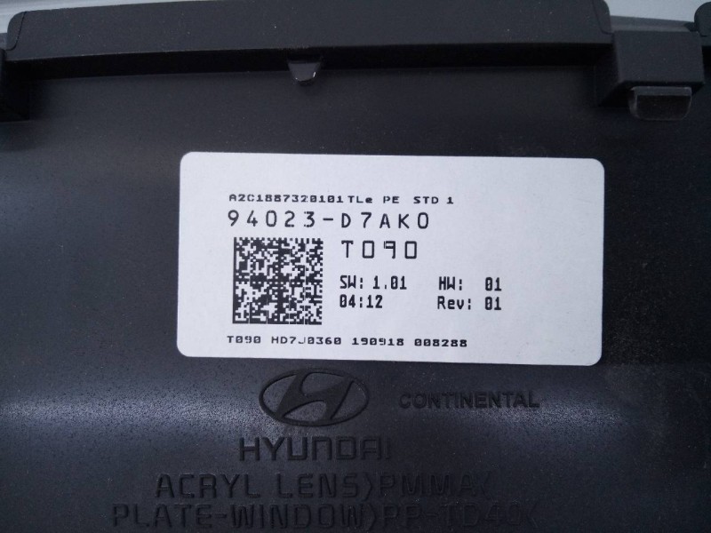 Recambio de cuadro instrumentos para hyundai tucson essence 2wd referencia OEM IAM 94023D7AK0 A2C1887320101 E2-B5-59-2