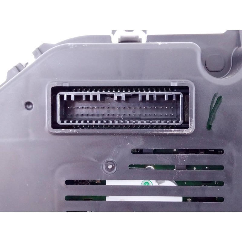 Recambio de cuadro instrumentos para hyundai tucson essence 2wd referencia OEM IAM 94023D7AK0 A2C1887320101 E2-B5-59-2