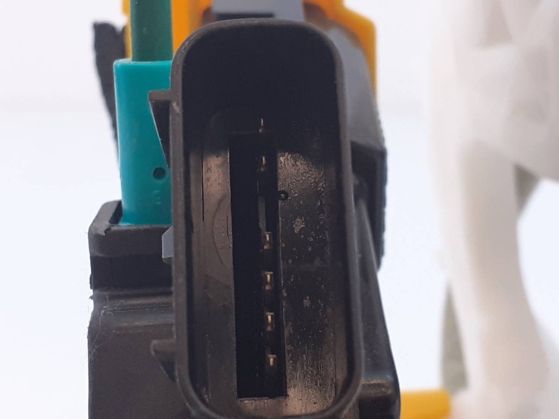 Recambio de cerradura puerta delantera izquierda para hyundai i20 1.0 tgdi cat referencia OEM IAM 81310A2600  E2-B5-13-2