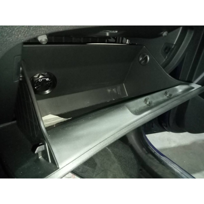 Recambio de guantera para hyundai tucson essence 2wd referencia OEM IAM   