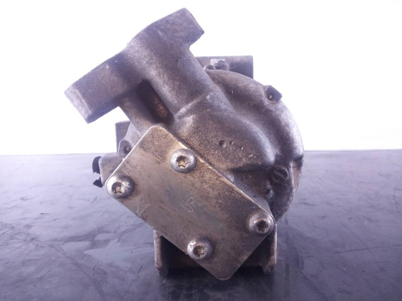 Recambio de compresor aire acondicionado para dacia logan ii ambiance referencia OEM IAM 926006775R 4064906865 P3-B2-2-1