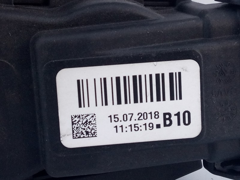 Recambio de pedal acelerador para hyundai tucson essence 2wd referencia OEM IAM 32414400  E3-A3-45-2