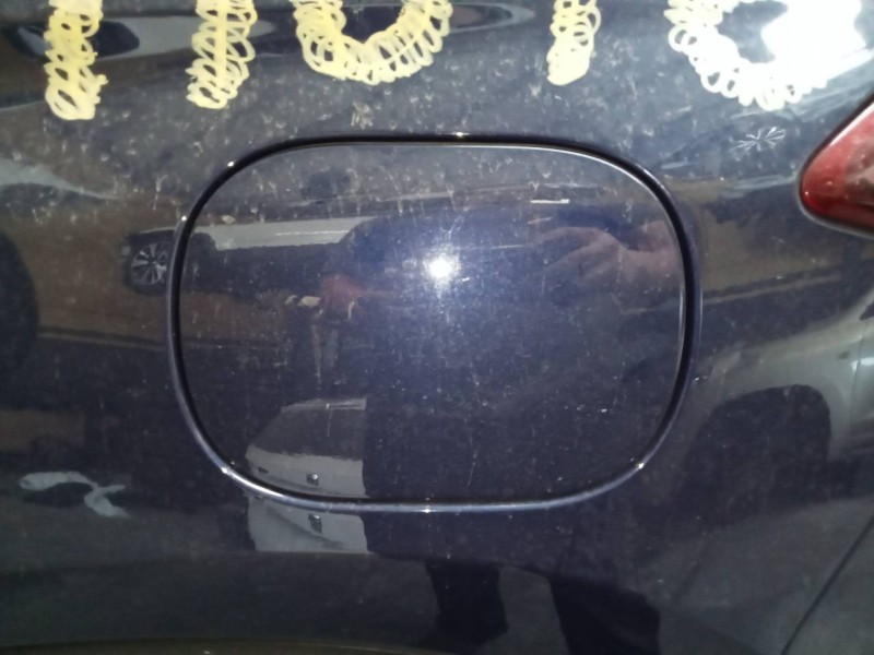 Recambio de tapa exterior combustible para hyundai tucson essence 2wd referencia OEM IAM   