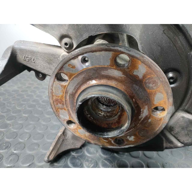 Recambio de mangueta delantera izquierda para volkswagen golf vi (5k1) advance referencia OEM IAM   P1-A5-17