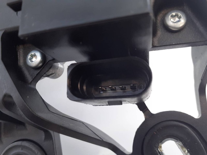 Recambio de motor limpia trasero para volkswagen golf vi (5k1) advance referencia OEM IAM 5K6955711B 0390201207 E1-B6-3-2