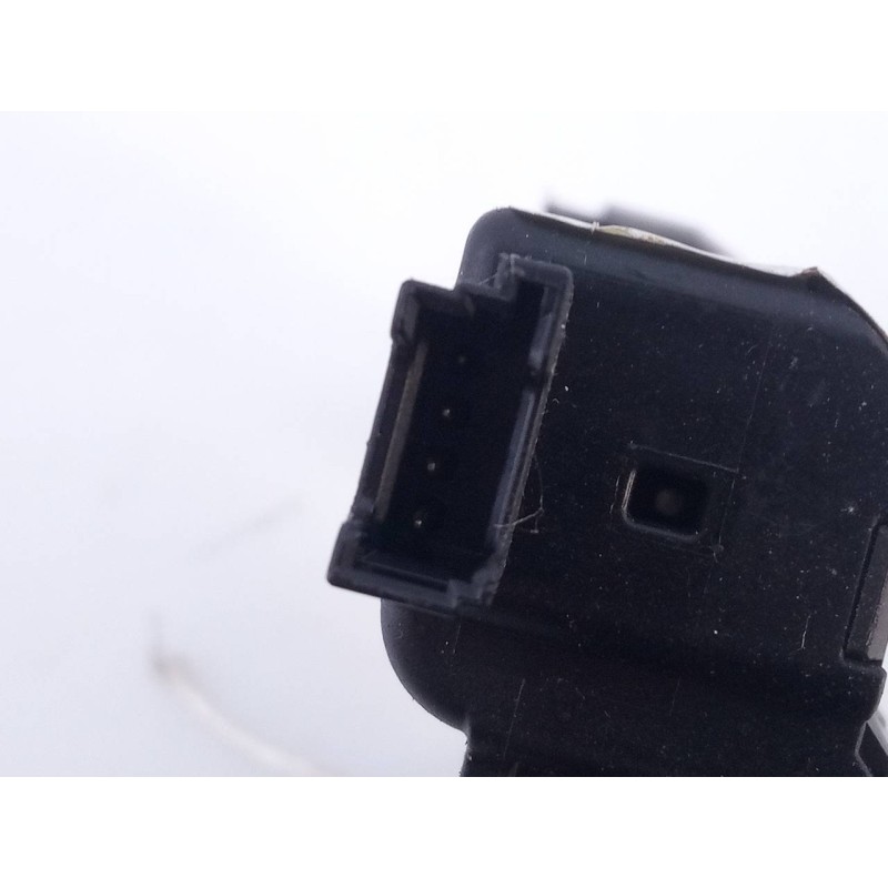 Recambio de cerradura maletero / porton para bmw serie 3 lim. (f30) 320d referencia OEM IAM 918064105 5124719121205 E1-A3-52-2