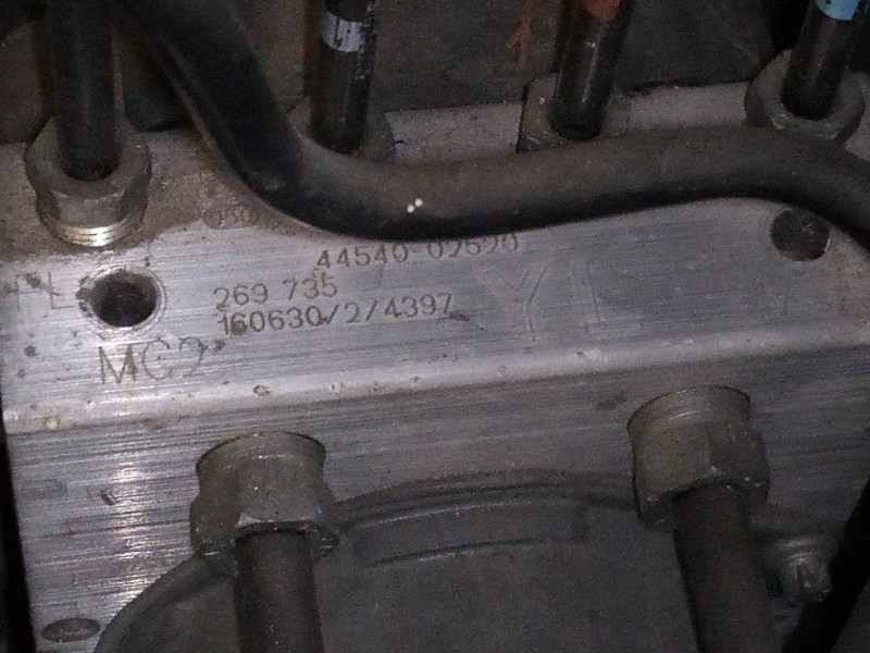 Recambio de abs para toyota auris active referencia OEM IAM 4454002520 16063024347 