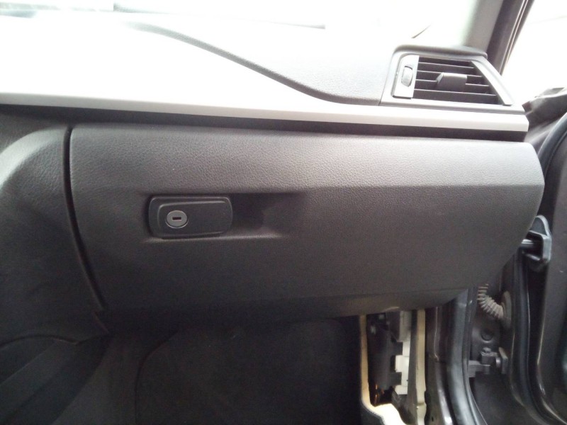 Recambio de guantera para bmw serie 3 lim. (f30) 320d referencia OEM IAM   