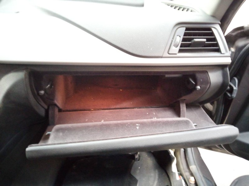 Recambio de guantera para bmw serie 3 lim. (f30) 320d referencia OEM IAM   