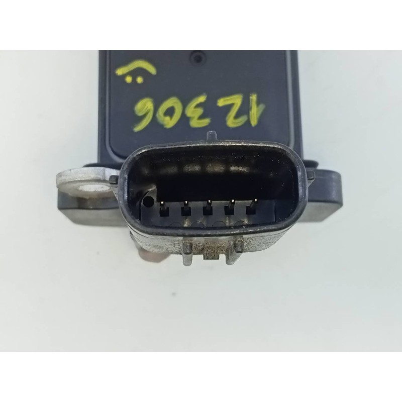 Recambio de caudalimetro para toyota auris active referencia OEM IAM 2220475030 AFH70M37 E3-B2-18-4