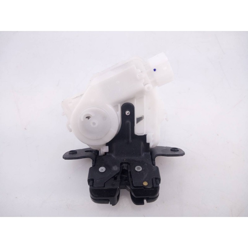 Recambio de cerradura maletero / porton para toyota auris active referencia OEM IAM   E2-B4-60-1
