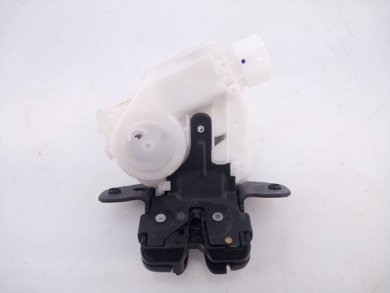 Recambio de cerradura maletero / porton para toyota auris active referencia OEM IAM   E2-B4-60-1