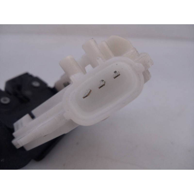 Recambio de cerradura maletero / porton para toyota auris active referencia OEM IAM   E2-B4-60-1