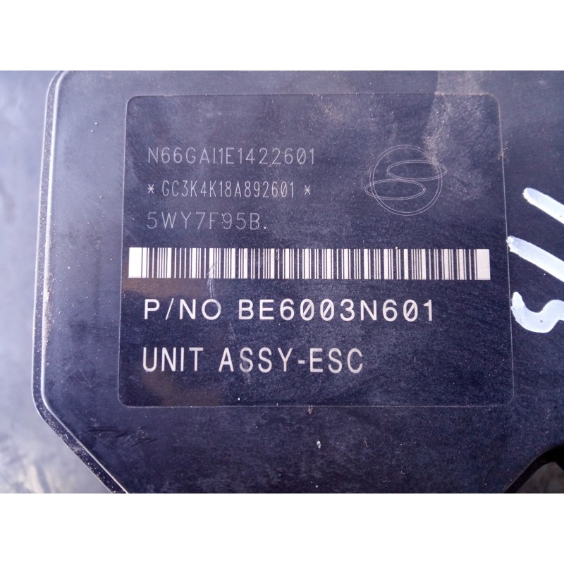 Recambio de abs para ssangyong korando limited plus 4x4 referencia OEM IAM 4892034300 5WY7F953 P3-A8-18-4