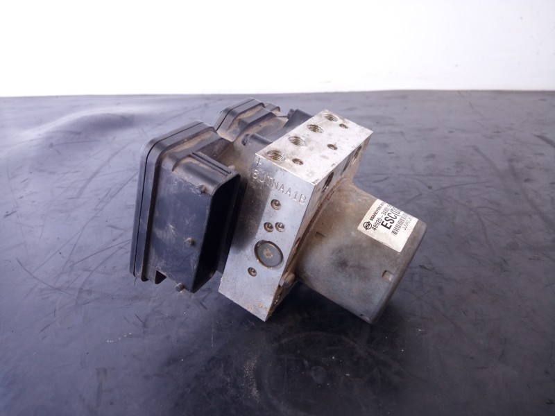Recambio de abs para ssangyong korando limited plus 4x4 referencia OEM IAM 4892034300 5WY7F953 P3-A8-18-4