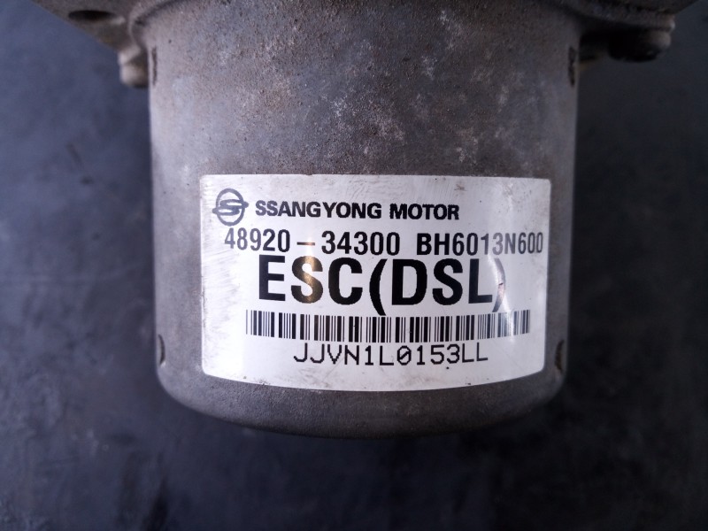 Recambio de abs para ssangyong korando limited plus 4x4 referencia OEM IAM 4892034300 5WY7F953 P3-A8-18-4