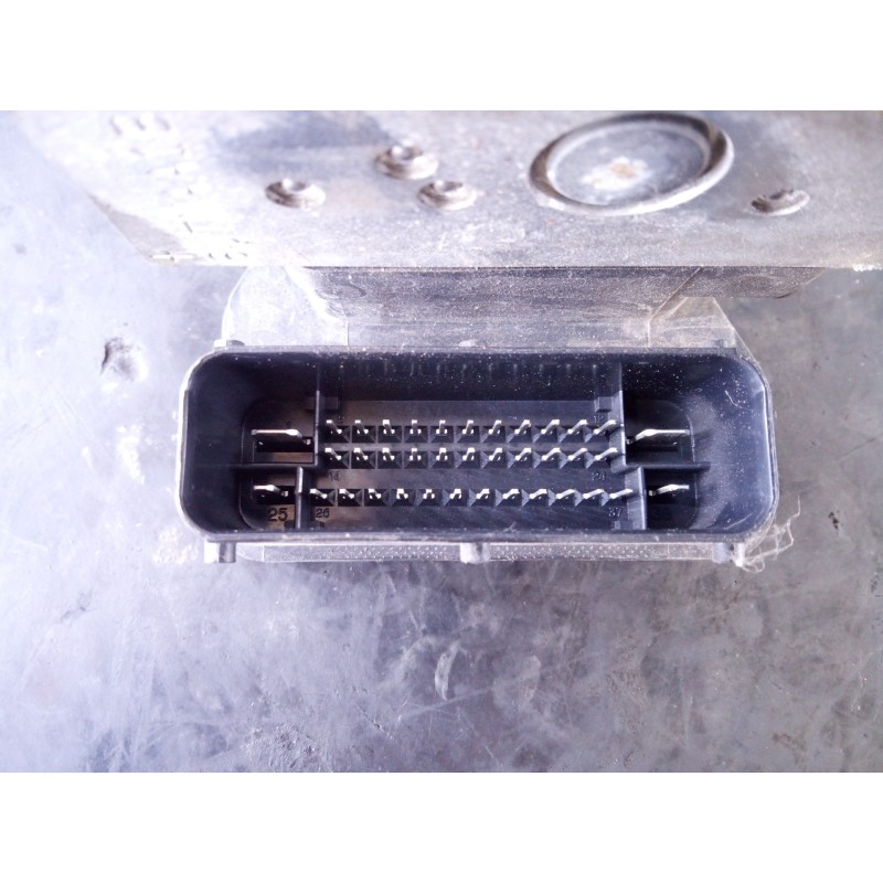 Recambio de abs para ssangyong korando limited plus 4x4 referencia OEM IAM 4892034300 5WY7F953 P3-A8-18-4