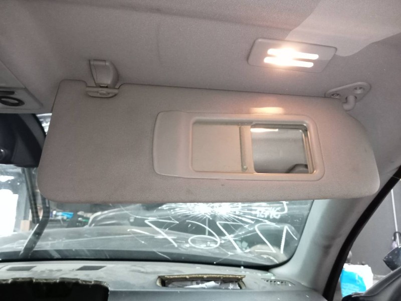 Recambio de parasol derecho para bmw serie 3 coupe (e92) e92 coupé 320d referencia OEM IAM   