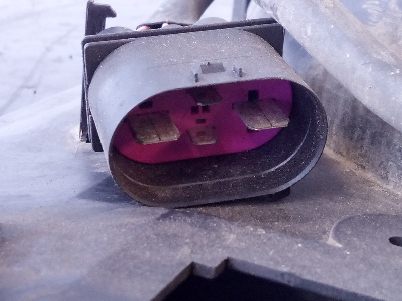 Recambio de electroventilador para volkswagen touareg (7la) tdi r5 referencia OEM IAM 7L0121203F 0130303922 P2-B8-9