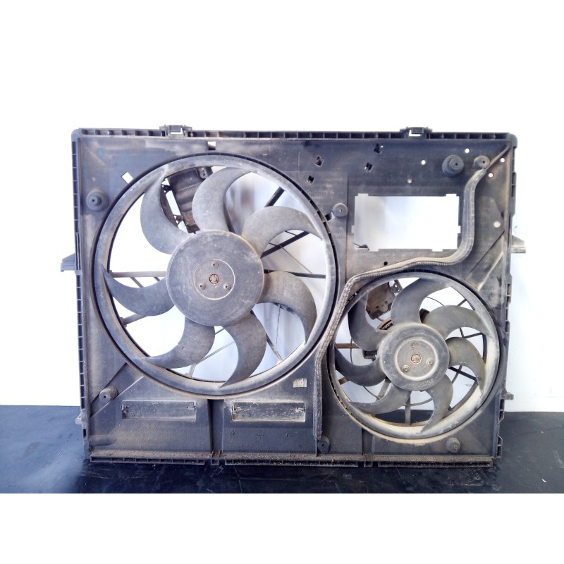 Recambio de electroventilador para volkswagen touareg (7la) tdi r5 referencia OEM IAM 7L0121203F 0130303922 P2-B8-9