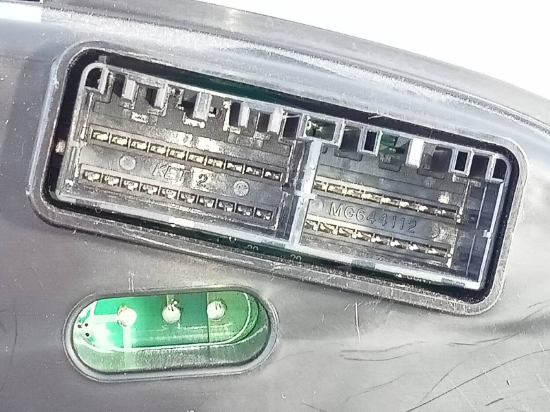 Recambio de cuadro instrumentos para ssangyong korando limited plus 4x4 referencia OEM IAM 8022034280  E3-A3-19-2