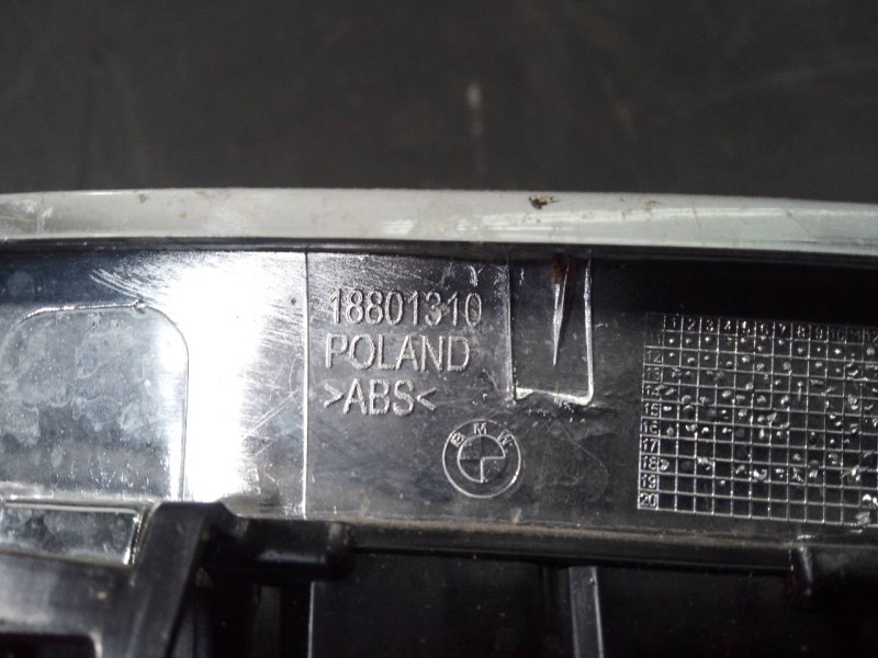 Recambio de rejilla delantera para bmw serie 3 lim. (f30) 320d referencia OEM IAM 18801310  P2-A2-23