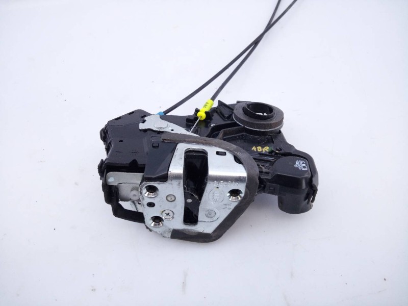 Recambio de cerradura puerta delantera derecha para toyota auris hybrid active referencia OEM IAM A084219  E2-B4-56-2