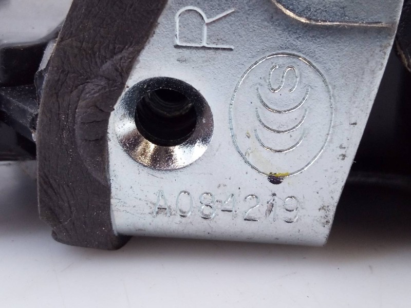 Recambio de cerradura puerta delantera derecha para toyota auris hybrid active referencia OEM IAM A084219  E2-B4-56-2