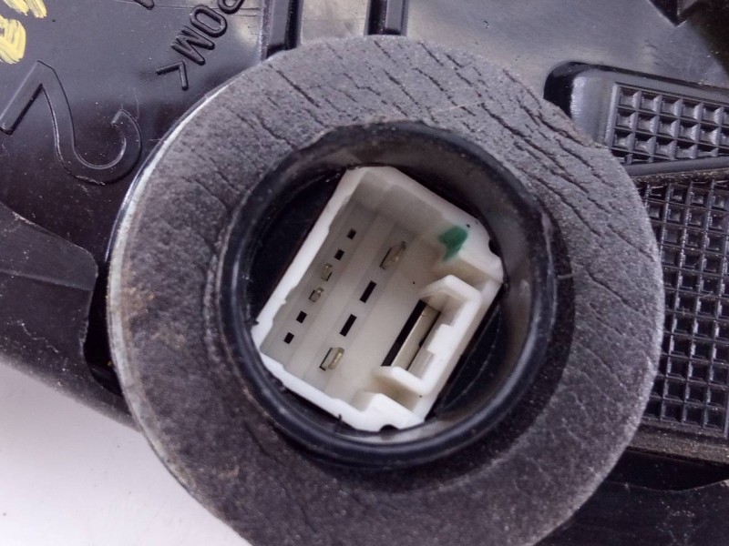 Recambio de cerradura puerta delantera derecha para toyota auris hybrid active referencia OEM IAM A084219  E2-B4-56-2