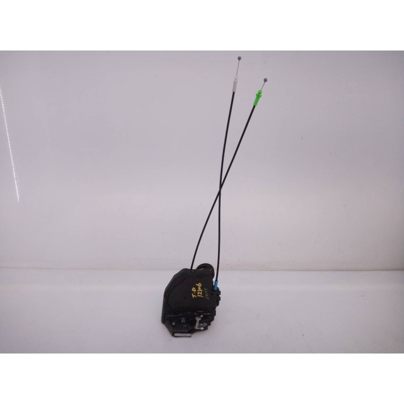 Recambio de cerradura puerta trasera derecha para toyota auris active referencia OEM IAM   E2-B4-61-1