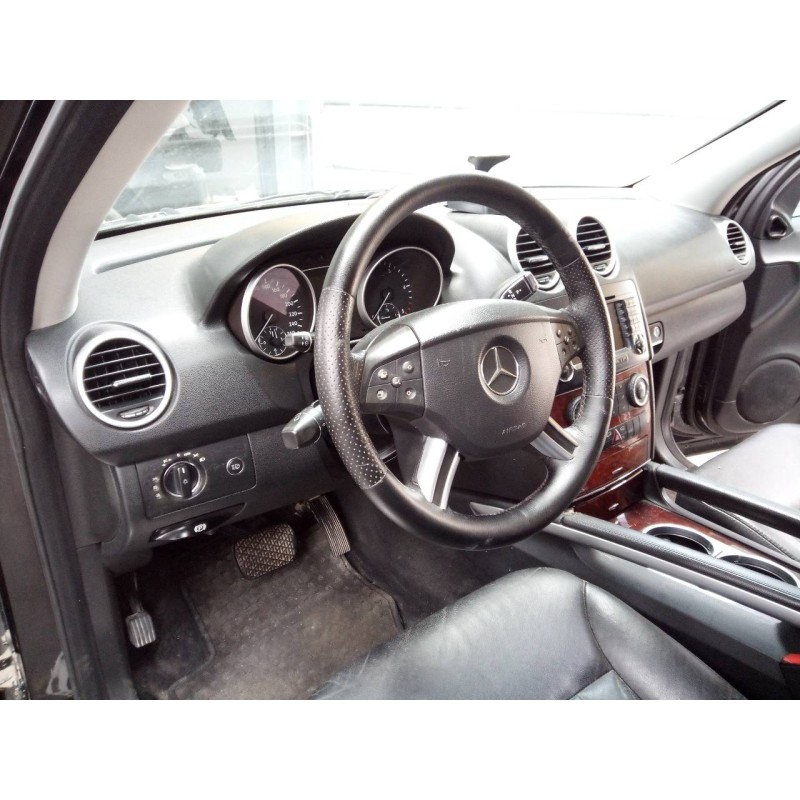 Recambio de salpicadero para mercedes-benz clase m (w164) 320 / 350 cdi (164.122) referencia OEM IAM   