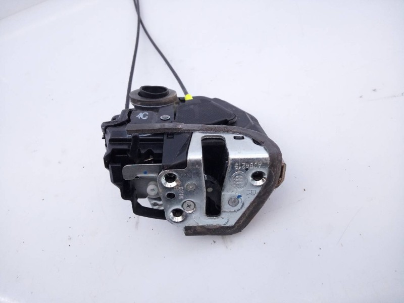Recambio de cerradura puerta trasera derecha para toyota auris hybrid active referencia OEM IAM A084219  E2-B4-55-2