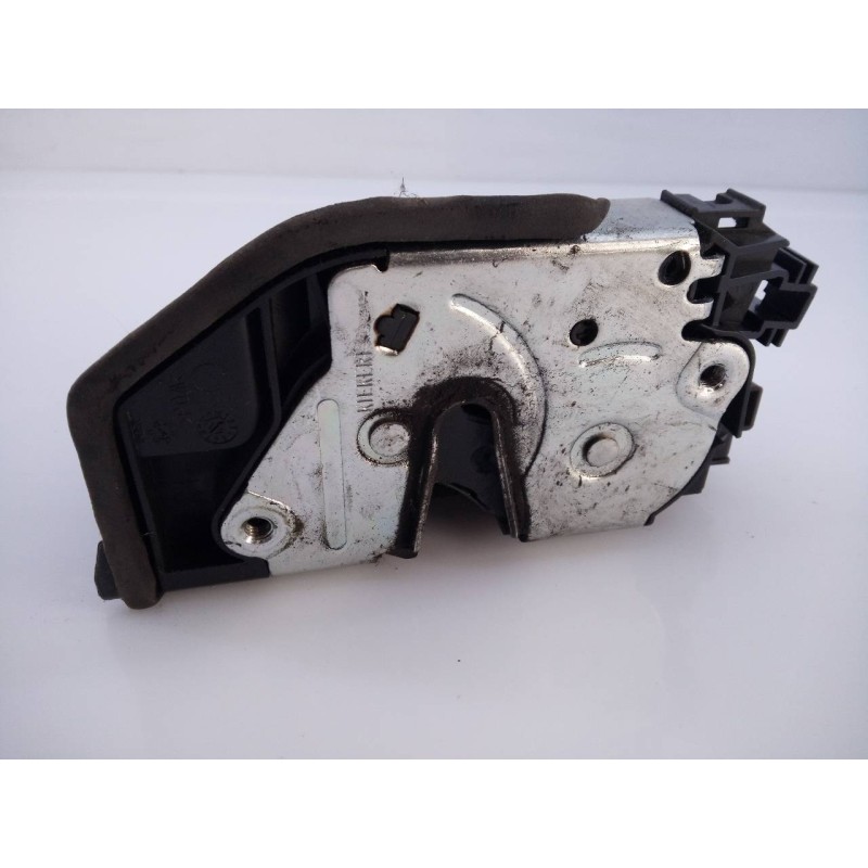 Recambio de cerradura puerta trasera derecha para bmw serie 1 lim. (f20) 118d referencia OEM IAM   E1-A3-8-1