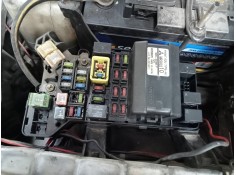 CAJA RELES / FUSIBLES MR583210 