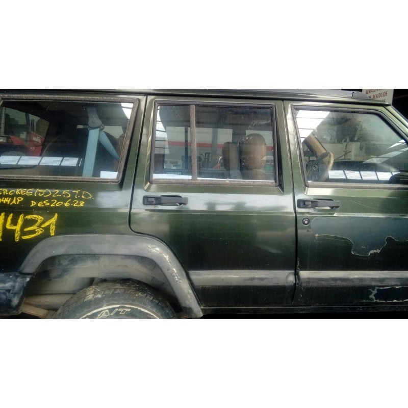 Recambio de puerta trasera derecha para chrysler jeep cherokee (j) 2.5 td sport (a) referencia OEM IAM   