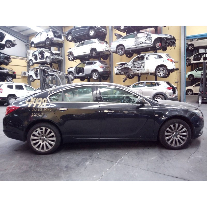 opel insignia berlina del año 2010