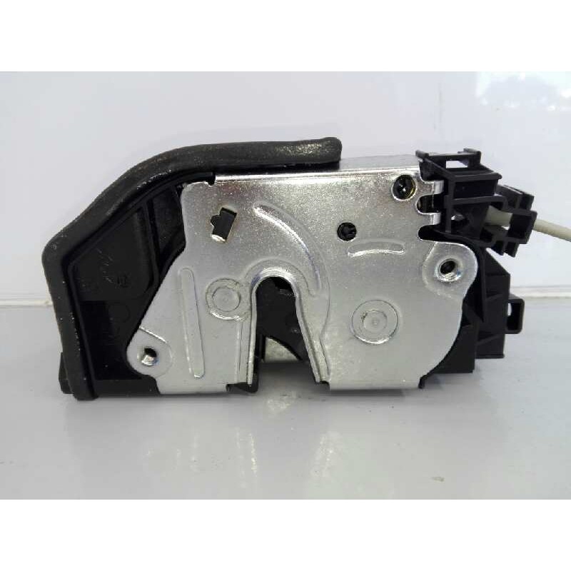 Recambio de cerradura puerta trasera derecha para bmw serie 5 lim. (f10) 520d referencia OEM IAM X47175655008 7229460 E1-A3-12-2