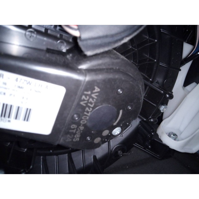 Recambio de ventilador calefaccion para toyota auris active referencia OEM IAM AV272700P085  