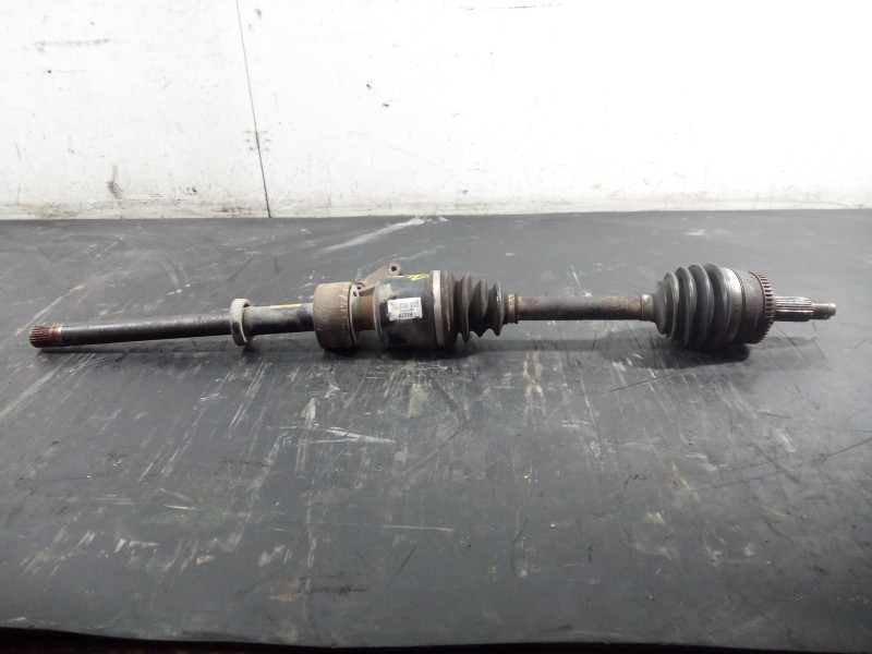 Recambio de transmision delantera derecha para ssangyong korando limited plus 4x4 referencia OEM IAM 1430034201  P1-B6-28